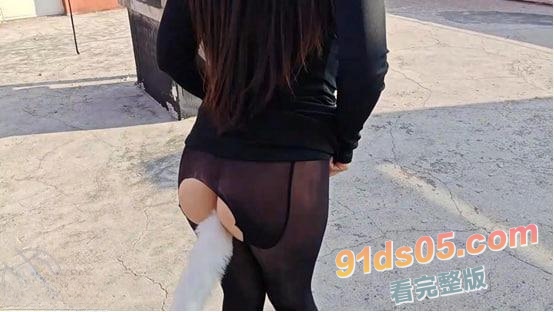 海角大神 勾引饥渴嫂子乱伦 户外极限露出调情 最后被小叔子肉棒彻底征服 图4
