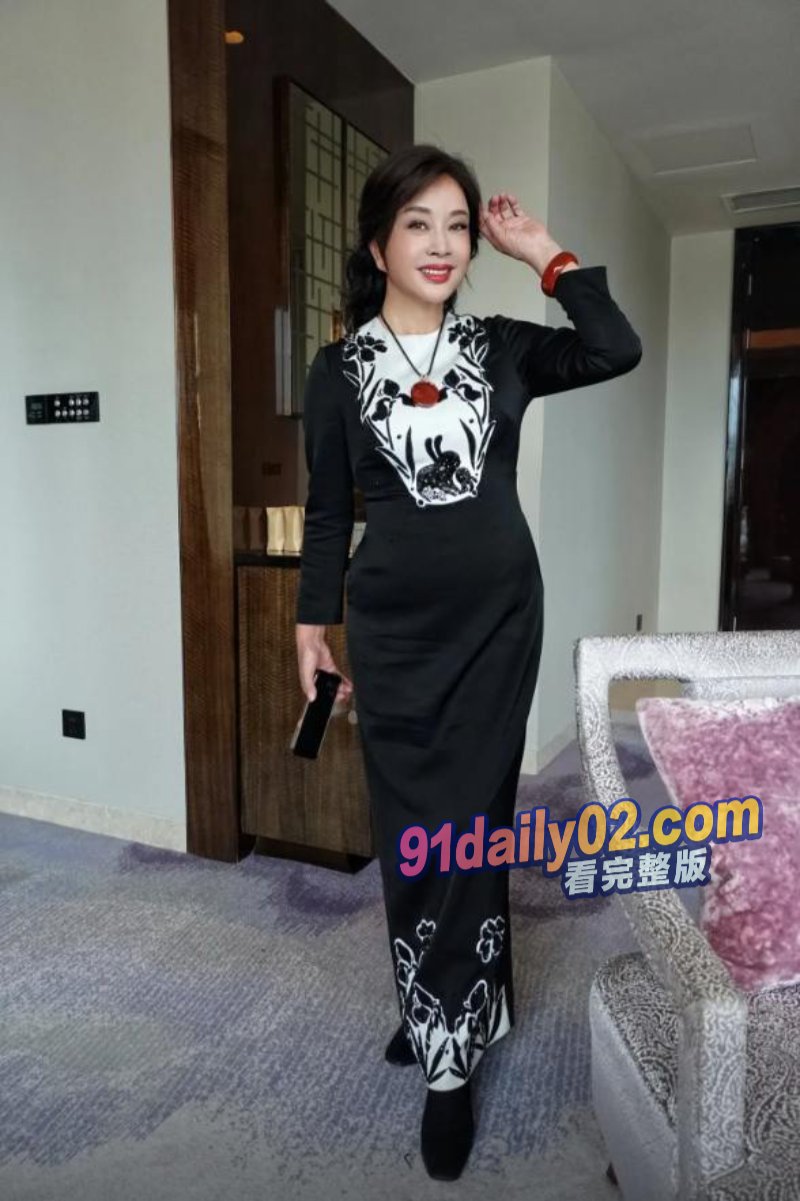 刘晓庆和小奶狗炸裂微信内容曝光 70多岁了还能吸土 要小男友把子弹留给她 图23