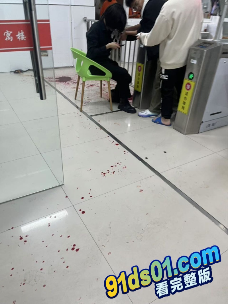 无锡工艺职业技术学院砍人事件 男大学生持刀伤人 现场8死17伤！ 图10