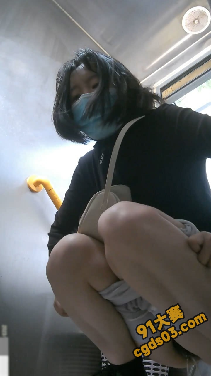 华东师范大学女厕偷拍合集！ 十几个极品颜值学妹完美露脸 画面引爆眼球！ 图4