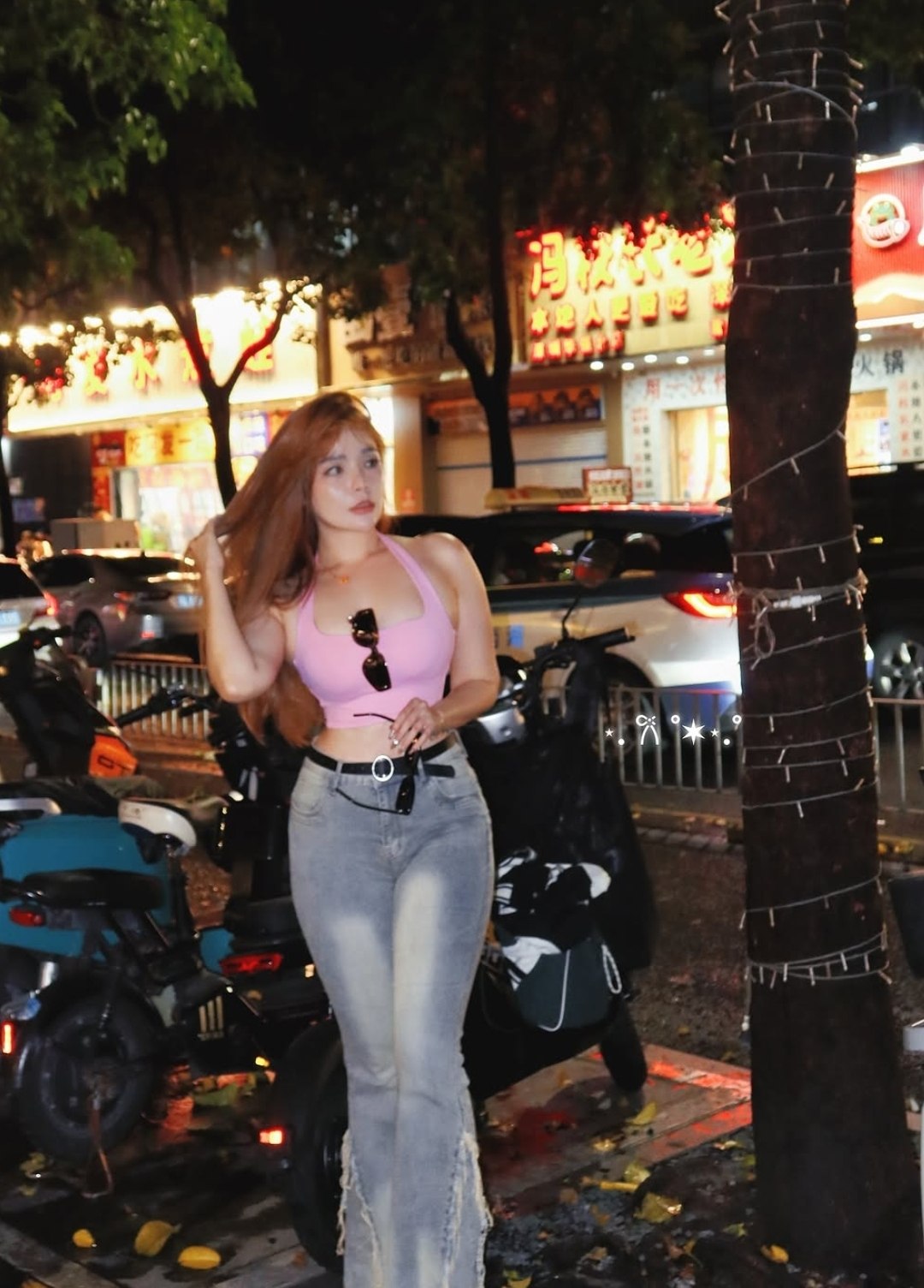 高颜值巨乳网红 Angel Tee 与金主在酒店和家里自拍露脸口交做爱 多种玩法伺候肉棒
