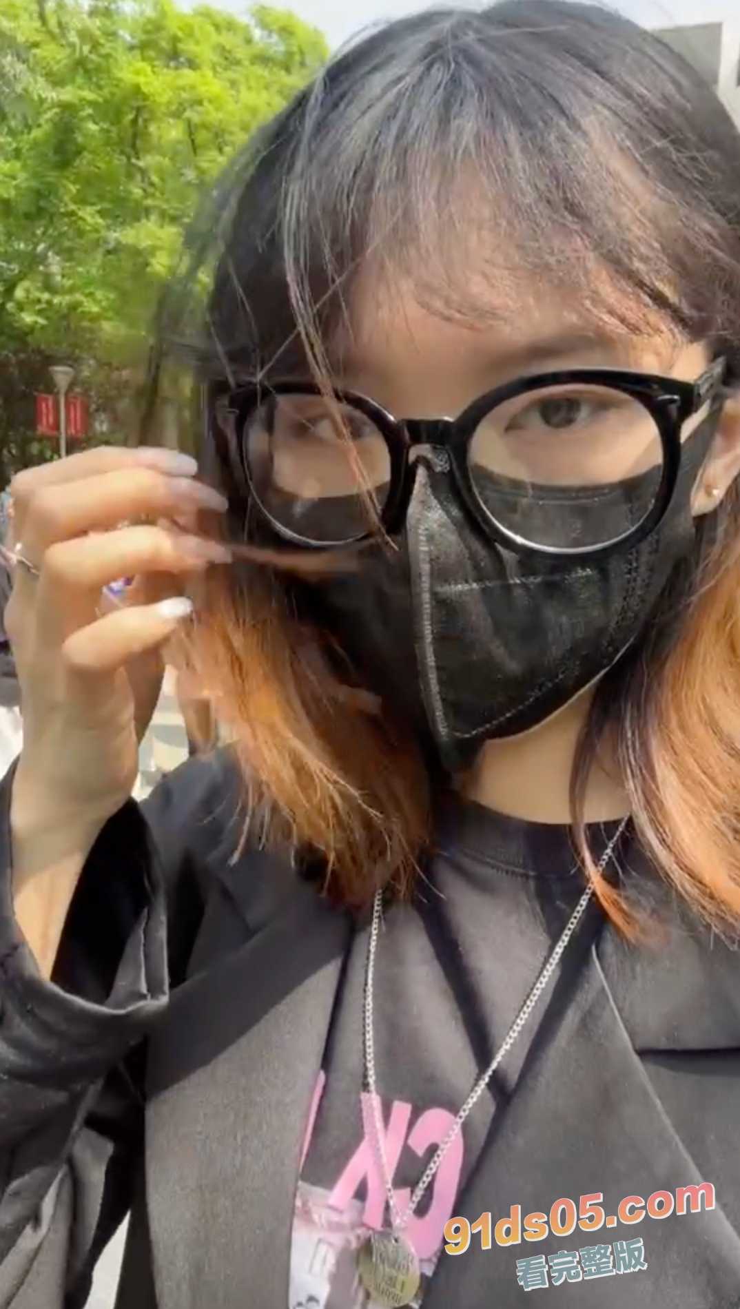 宁波卫生职业技术学院女大学生 江奕瑾 表面甜美可爱好学生 实际喜欢在宿舍疯狂摸逼自慰