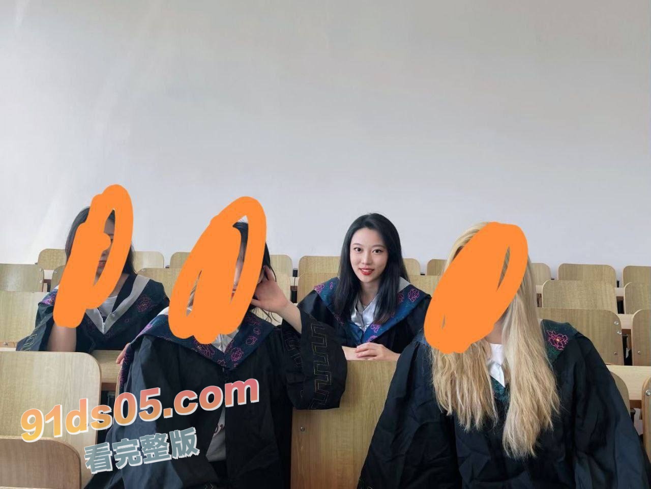 英国知名杜伦大学有钱家庭千金硕士生 李颖 不雅视频流出 学历越高 床上反差就越大 图5
