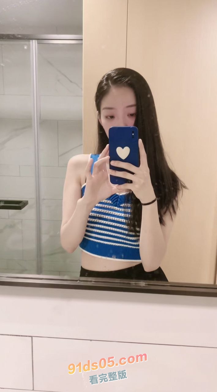 金主曝光自己曾经包养的厦航反差空姐 性欲极强女上位超级猛烈 骚到了极点！ 图3