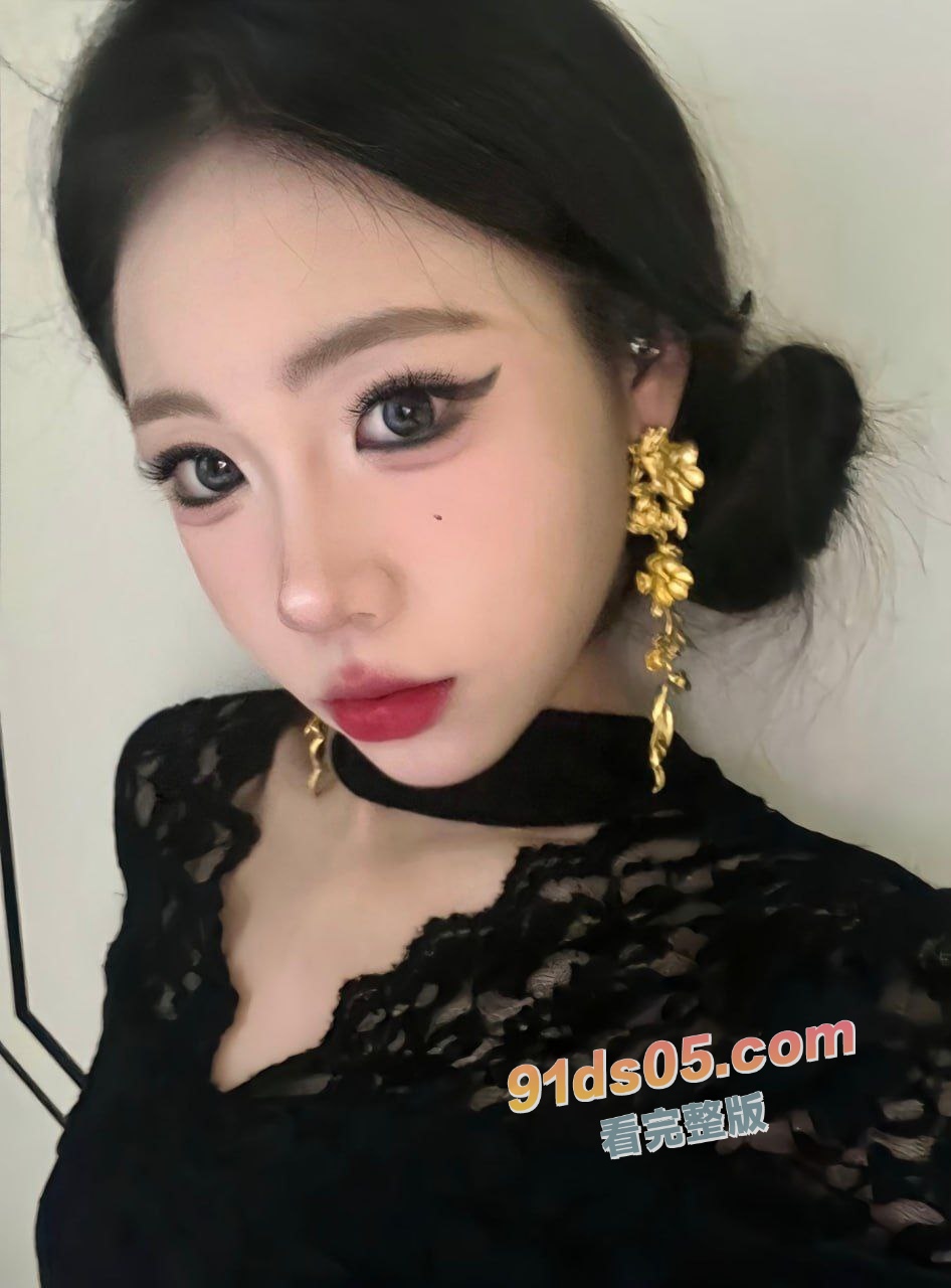 青岛超模身材气质空乘生 李娜 顶级颜值超强 口交技术 男人胯下的女神不再高贵
