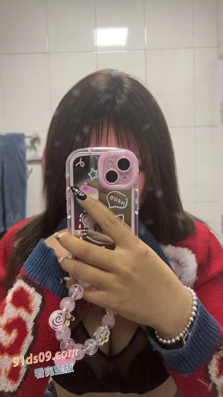 商丘职业技术学院 裴梦娇 05年的骚母狗 微胖奶子贼大 日常生活视频和摸奶抠逼的视频 图4