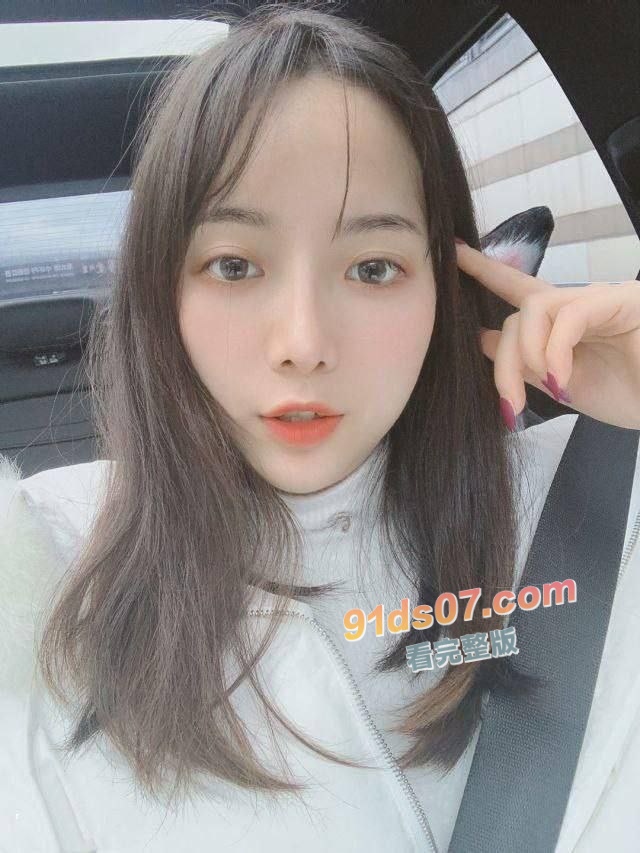 深圳大学反差女大学生妹 周嘉怡 沦为金主的母狗玩物 强迫喝尿吃鸡巴 挺着屁股被猛猛后入 被操到哭了 图3