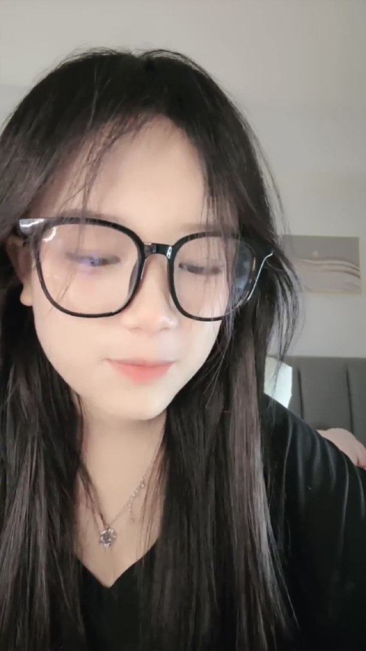 危险纯欲体 黑长直巨乳学妹自慰 超大玩具疯狂抽插嫩穴 这奶子谁看谁不眼馋