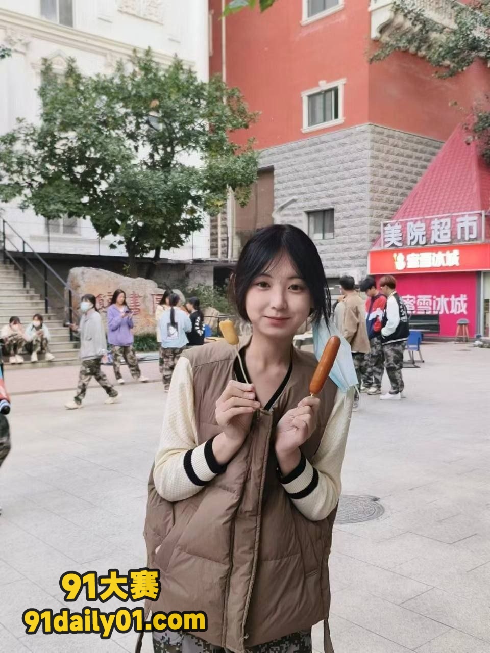 河北美术学院 高颜值纯欲学妹 张子怡 口交视频泄露 妥妥的反差婊！ 图3