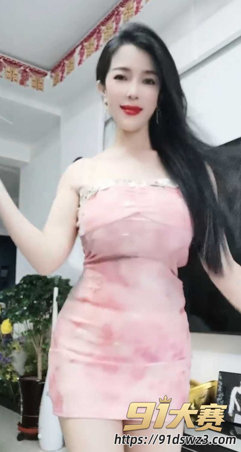 快手网红巨乳熟女 大女人晨晨 付费定制福利 丰满性感身材太诱人 巨乳熟女爱好者狂喜！ 图5