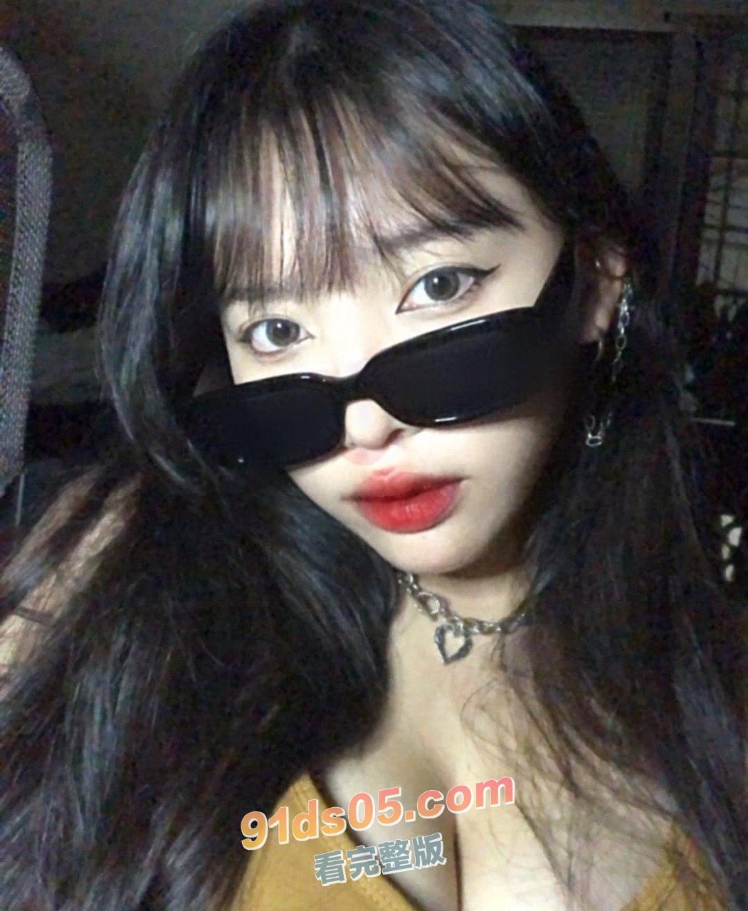 IG性感女网红 李奶妍 自拍给前男友的裸照和漏奶视频被外流了出来，奶子又大又软让人看了都想摸 图12