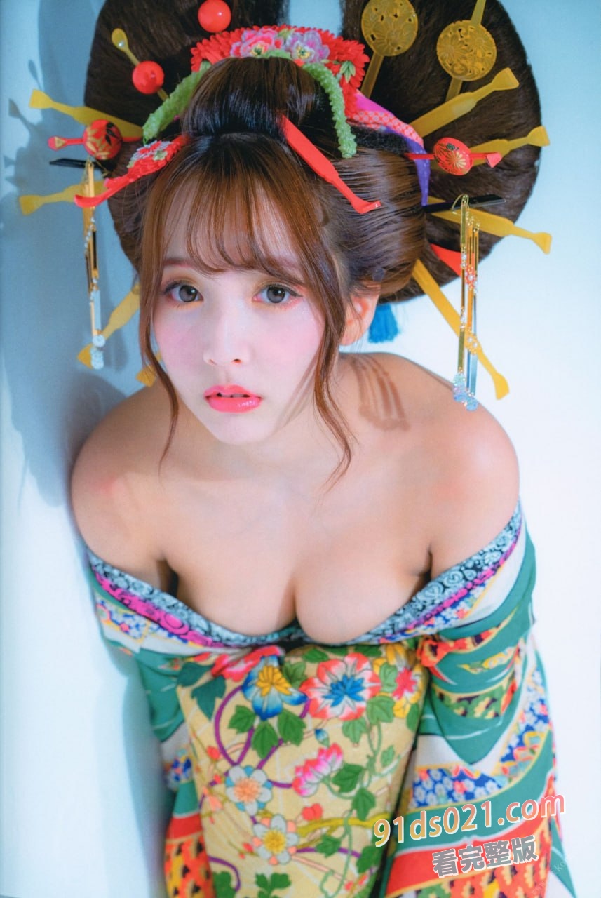 三上悠亜 花魁写真集 和美写美 附带 三上悠亚的开苞同居档案无码破解鉴赏～ 图30