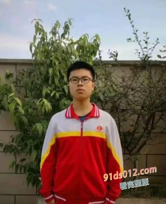 清华大学理工男 张植瑞 潜入华北电力大学跟踪偷拍，手机里发现大量厕所偷拍视频，有老师有学生视频！ 图9