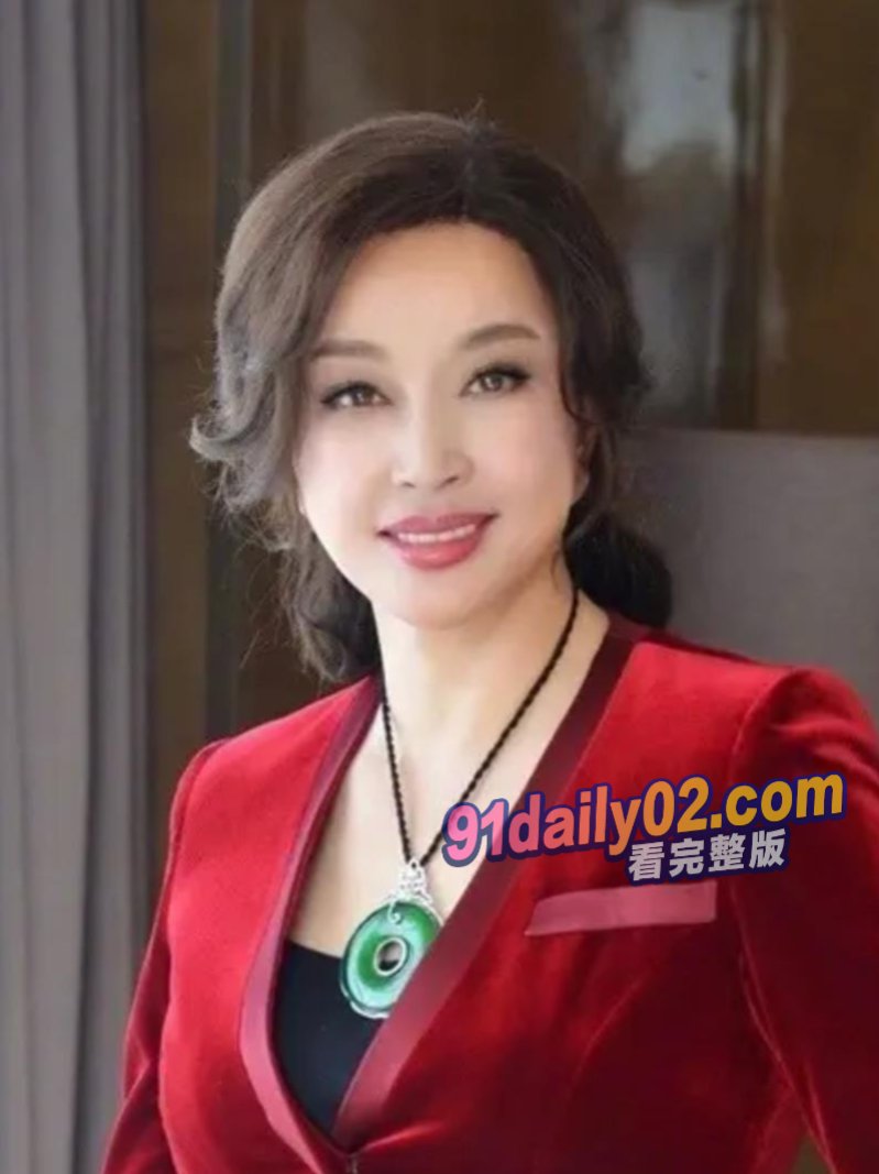 刘晓庆和小奶狗炸裂微信内容曝光 70多岁了还能吸土 要小男友把子弹留给她 图19