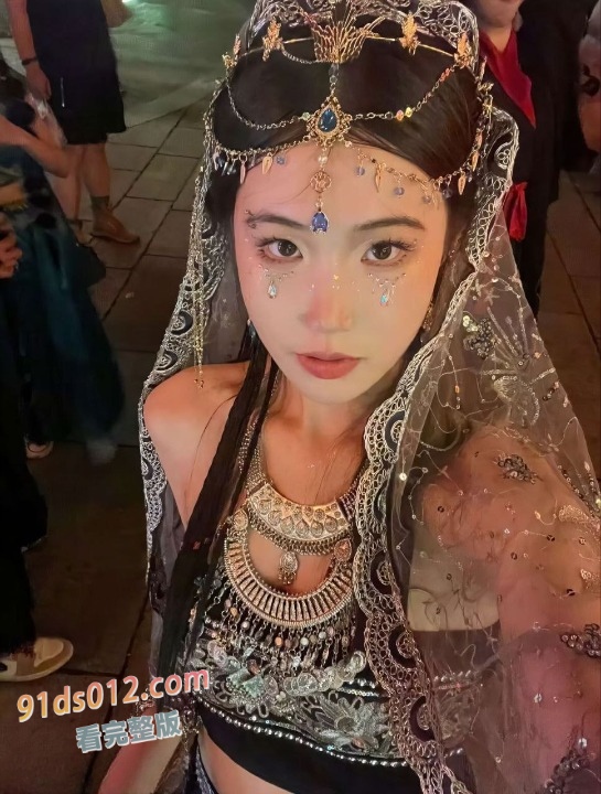 湖南长沙大学 苗娇娇，天生自带骚货属性 爱吃男朋友的大鸡巴，欲求不满的样子真反差！ 图3