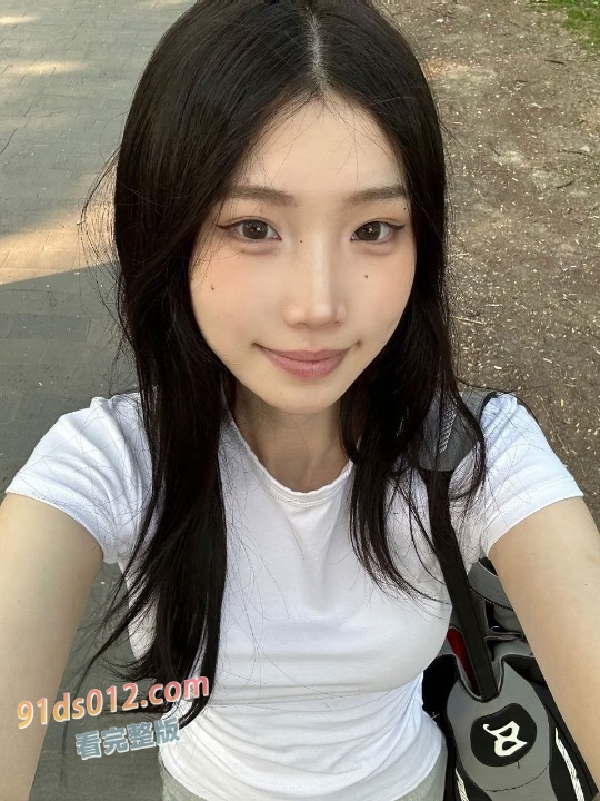 湖南长沙大学 苗娇娇，天生自带骚货属性 爱吃男朋友的大鸡巴，欲求不满的样子真反差！ 图2