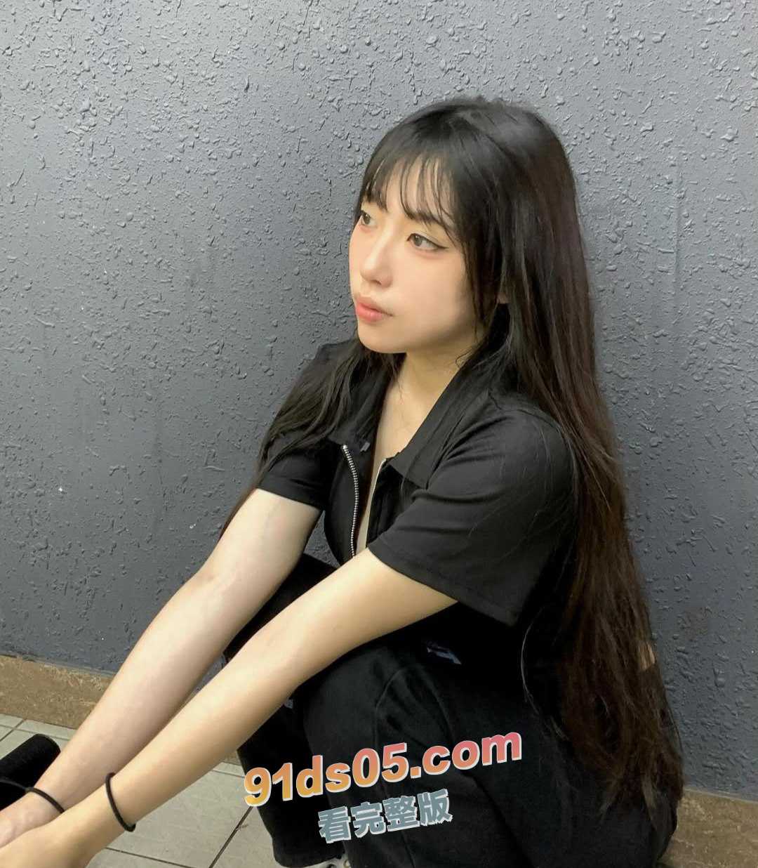 IG性感女网红 李奶妍 自拍给前男友的裸照和漏奶视频被外流了出来，奶子又大又软让人看了都想摸 图4