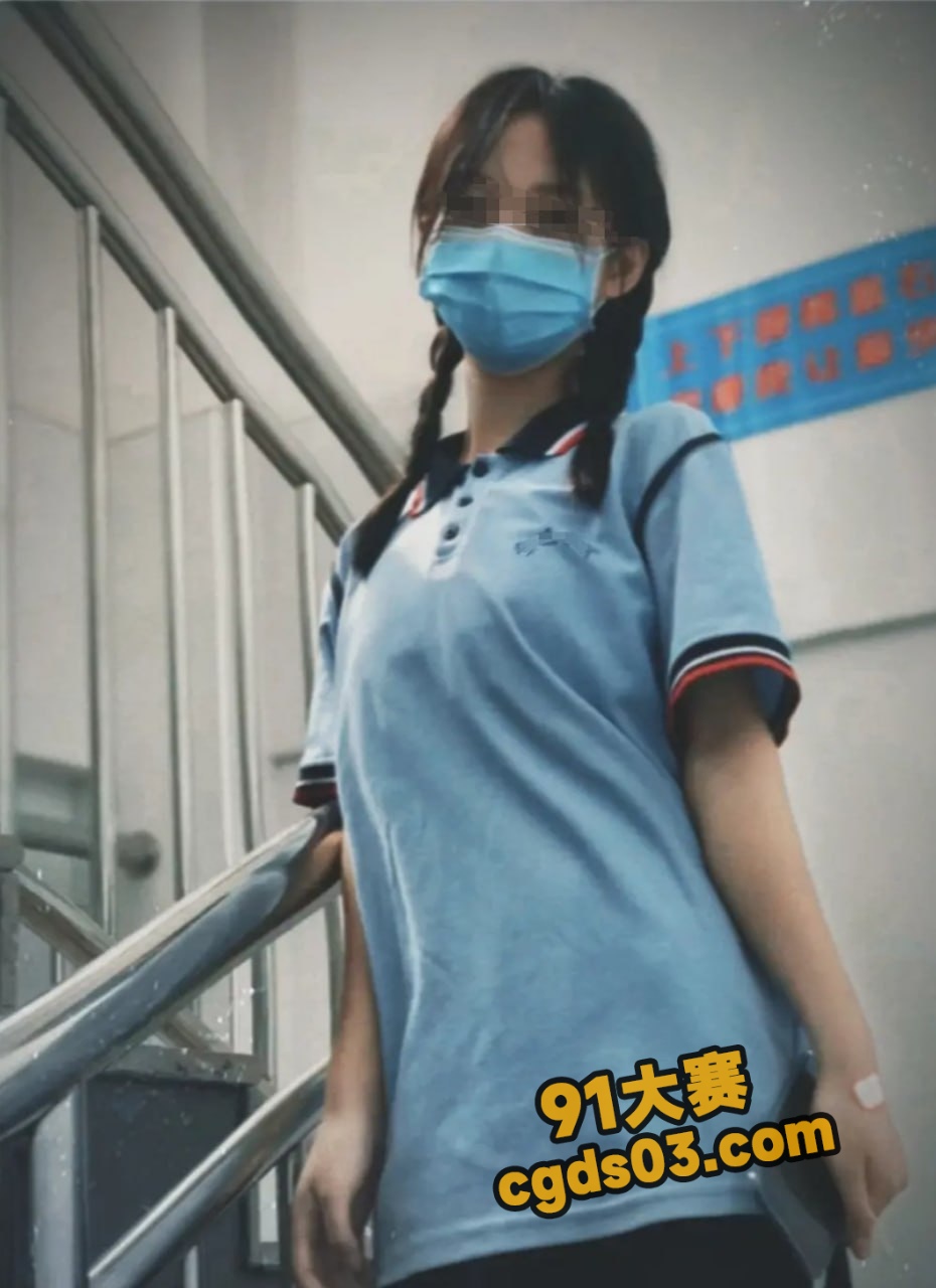 万人求系列！ 泉城女大学生与男友性爱自拍曝光 骚货主动挺起屁股等着被后入 图8