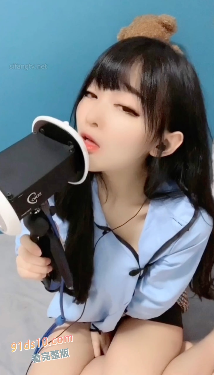 萌妹子身穿情趣装，带来ASMR娇喘诱惑，制服下的性感让人血脉喷张！ 图4