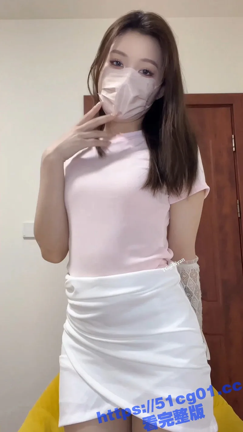 美腿福利姬桃子多主题极品合集 世界杯球服女教师瑜伽裤后妈高跟丝袜女上司 一次看爽!