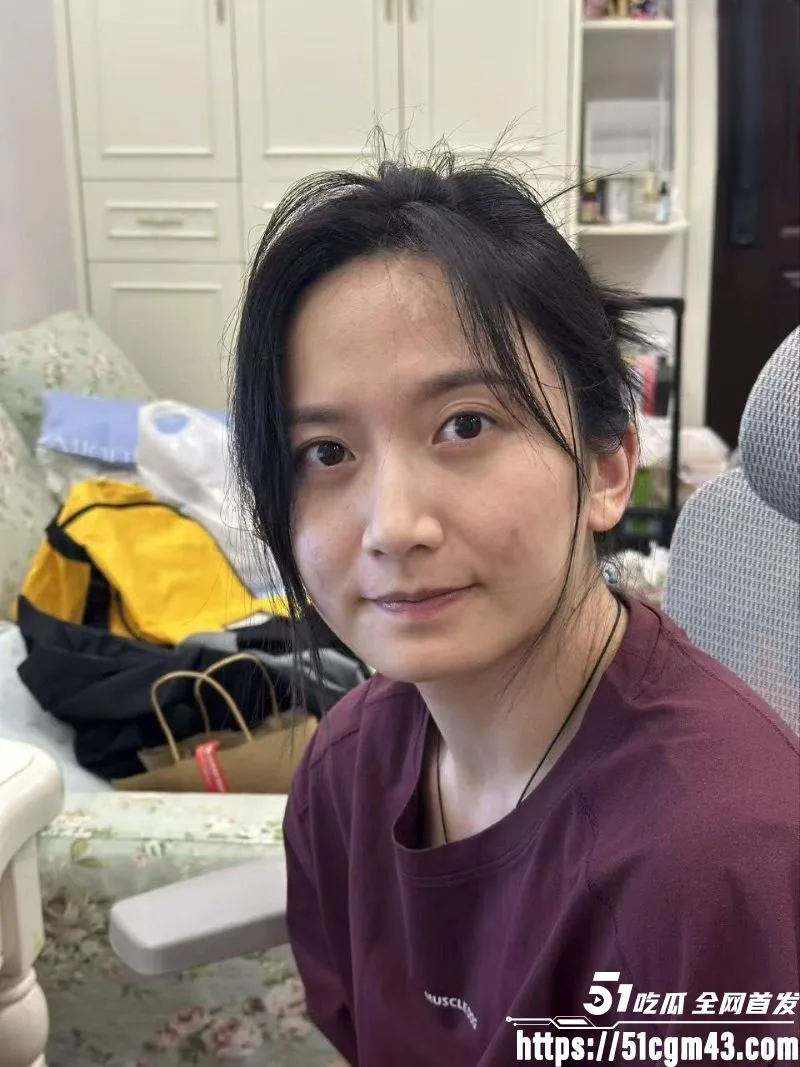 海角乱伦大神武汉骚逼喵咪老师 与北京单男的高清内射 排卵日无套播种骑乘！