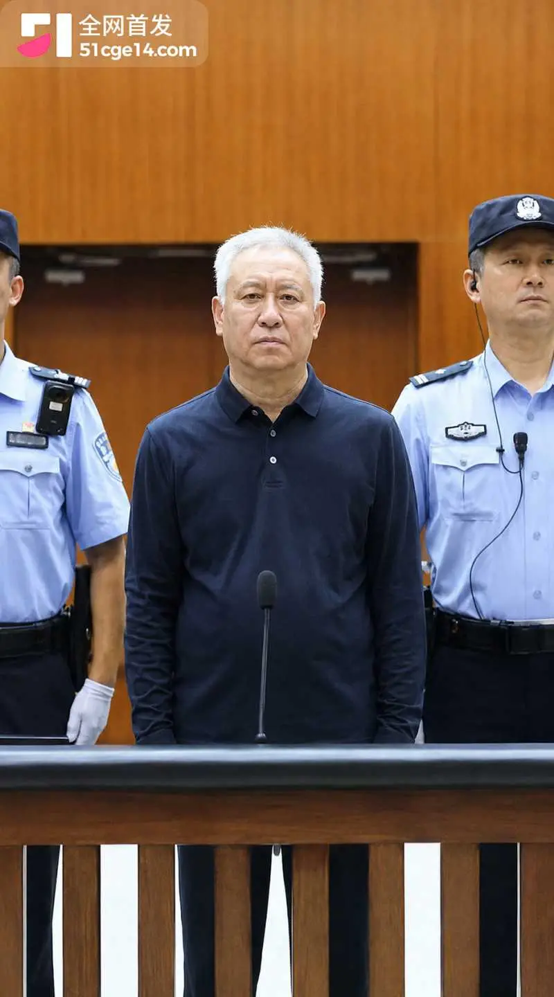 许家印小曲 朋友的酒 一天不听浑身难受 英日韩三种版本 哪个最让你上头?