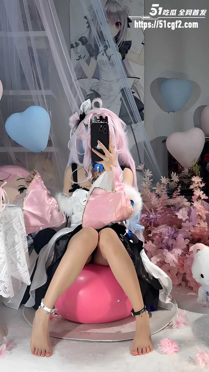 顶级福利姬 白栎Shirly COS达妮娅 诱人丝足挑趾撩拨 纯欲神姿让人沉醉!