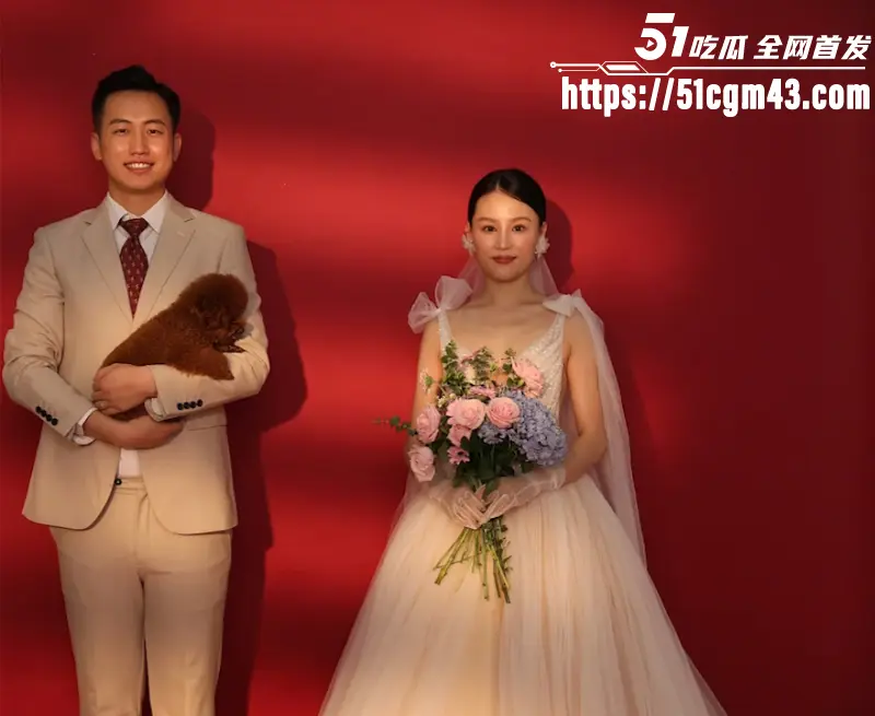 原配当场抓奸丈夫出轨 小三公开承认身份 秒签离婚协议 抛弃妻子恶心至极！