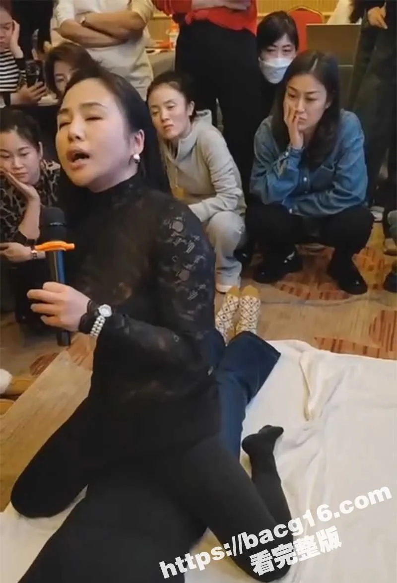 性爱公开课51涨知识 美女教师激情骑乘授课实录 如何用小穴吸吐大屌 达到阴蒂阴道双高潮
