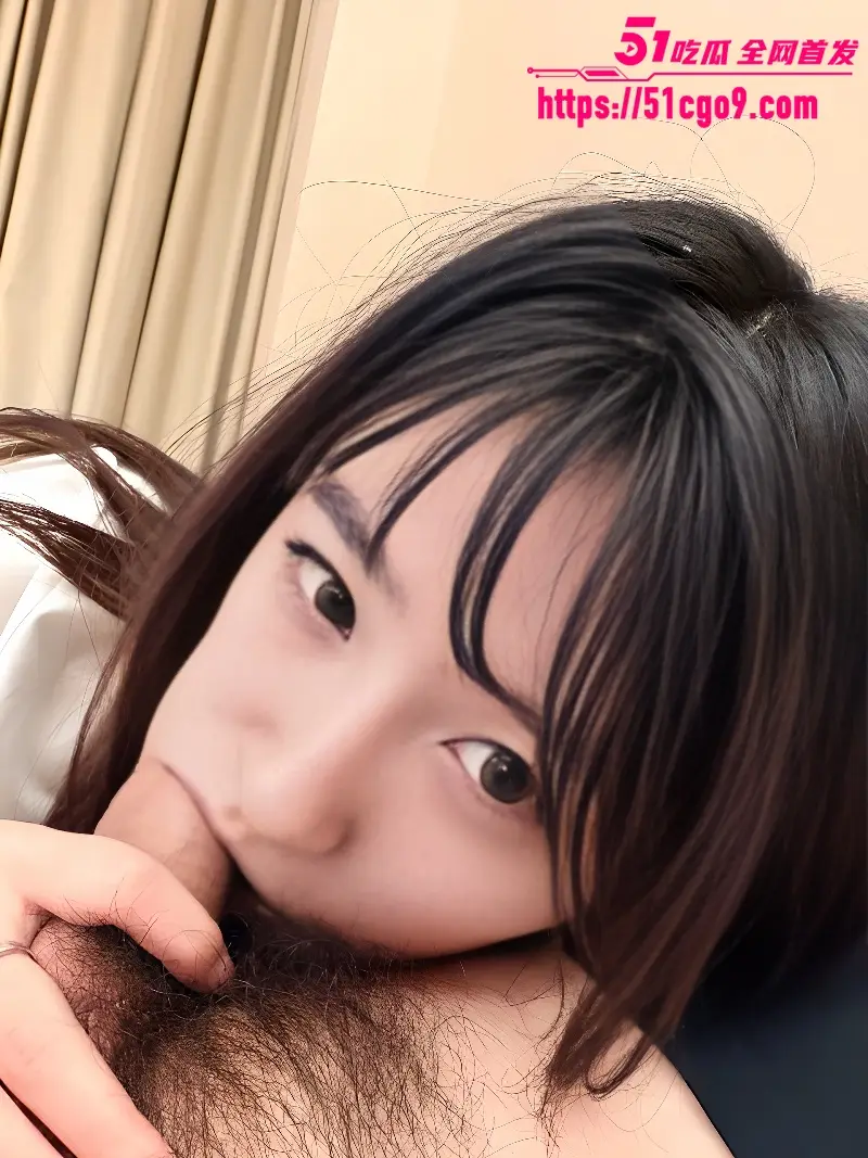极品精神小妹 性爱视频曝光 身穿JK深喉含住肉棒 口爆浓精吞得一滴不剩!