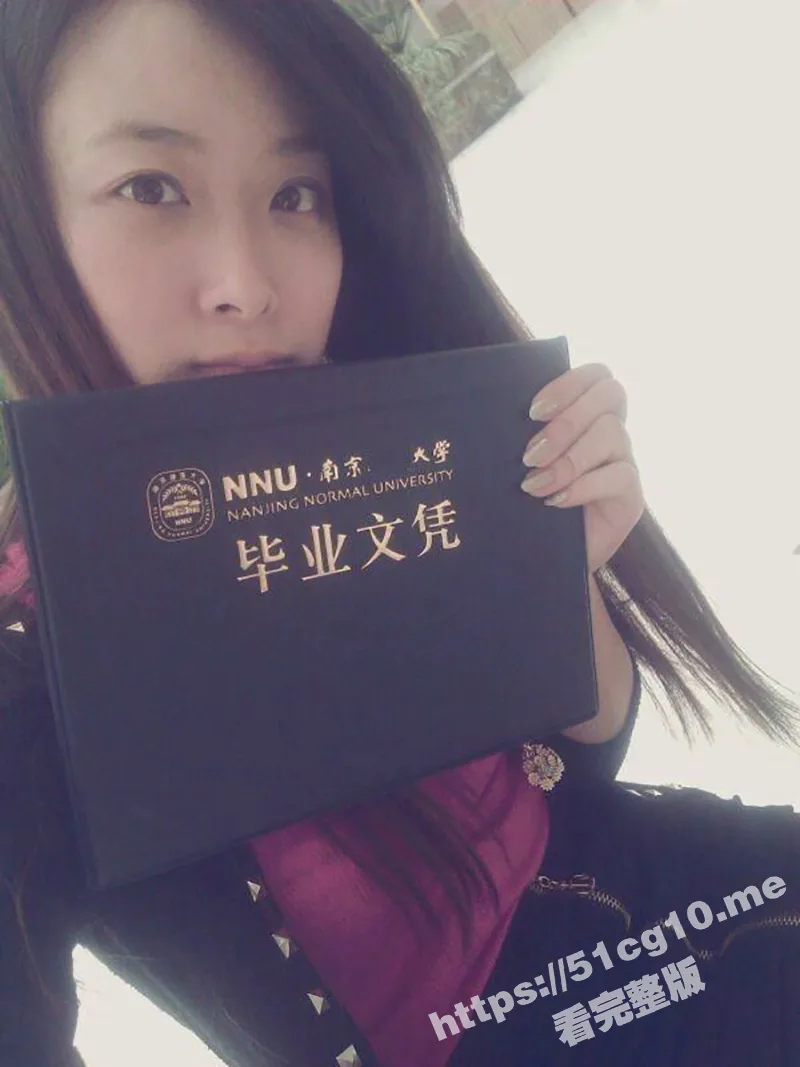 南京师范大学留任助教 施瑶 高铁自拍发骚勾引学生 与学生约炮视频泄露！