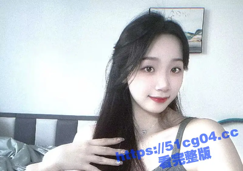 在soul上聊的在校小姐姐 约出来了好几次 颜值身材爆表 但比较警觉一般不让拍视频