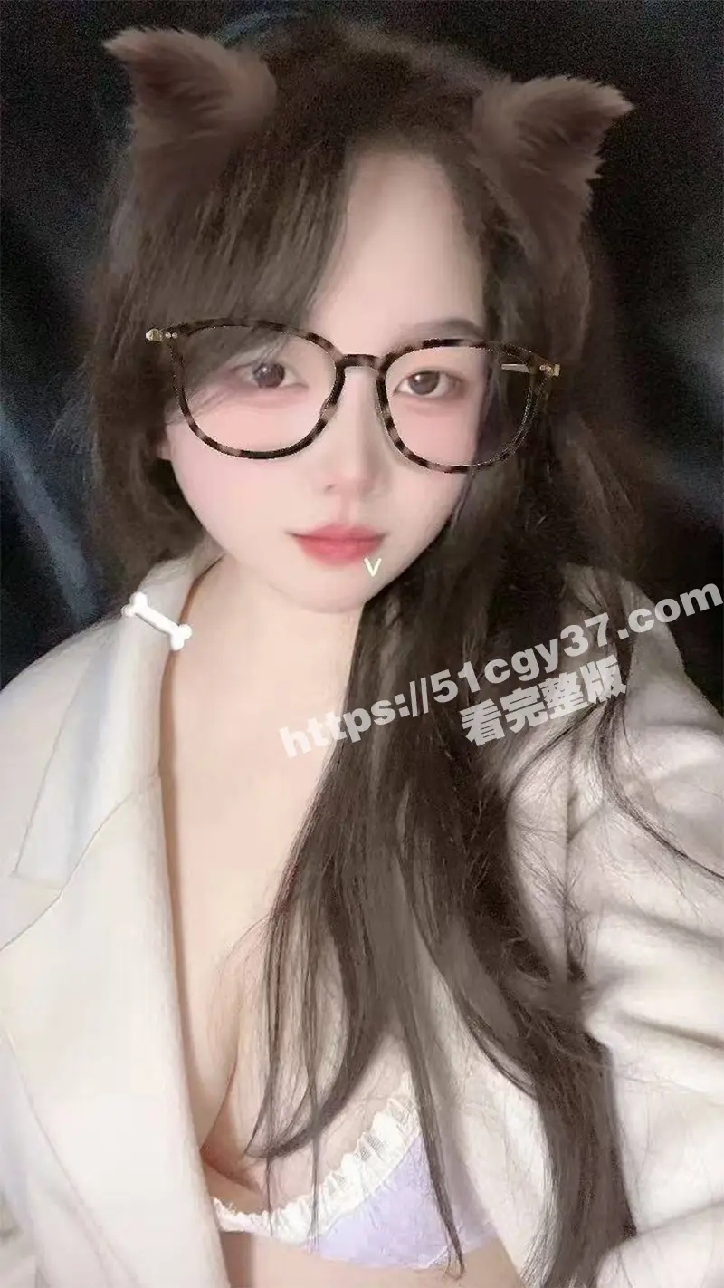 兰州博文科技学院 涵欣瑶 性爱视频惨遭男友曝光 微胖骚母狗被各种花式调教 无套爆操淫叫连连！