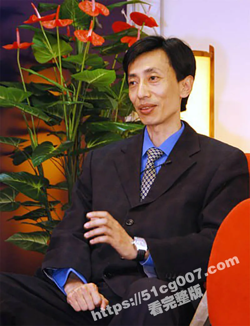 原大连市委宣传部副部长 广电台长王卫玩5P的视频曝光 女的是大连电视台交际花于洋母女俩