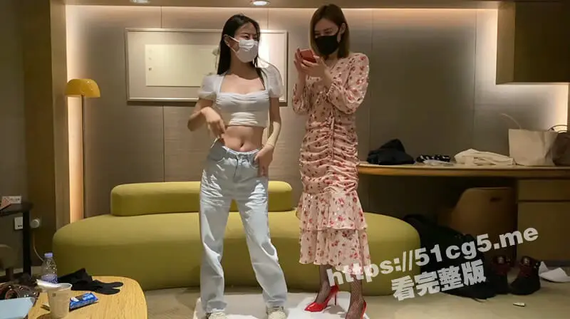 有钱能使女开腿 猎杀外围女神 3P调教指挥表演 极品嫩模携闺蜜玩双飞 双凤争屌 老板操得好爽射给我