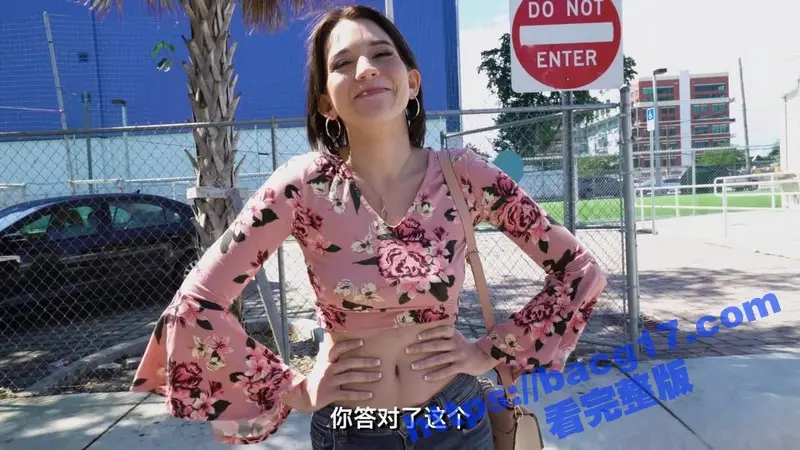 捷克街头搭讪系列 白虎美女为金钱背叛男友 与大屌金主激情车震 最后叼毛还开车跑了 最终落了个人财两空！
