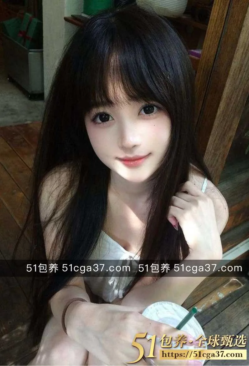 51包养 高端外围 | W1SH072504 上海极品艺术学院学生 皮肤雪白 纯天然0整容 女友般的感觉 质量保真 假一罚十