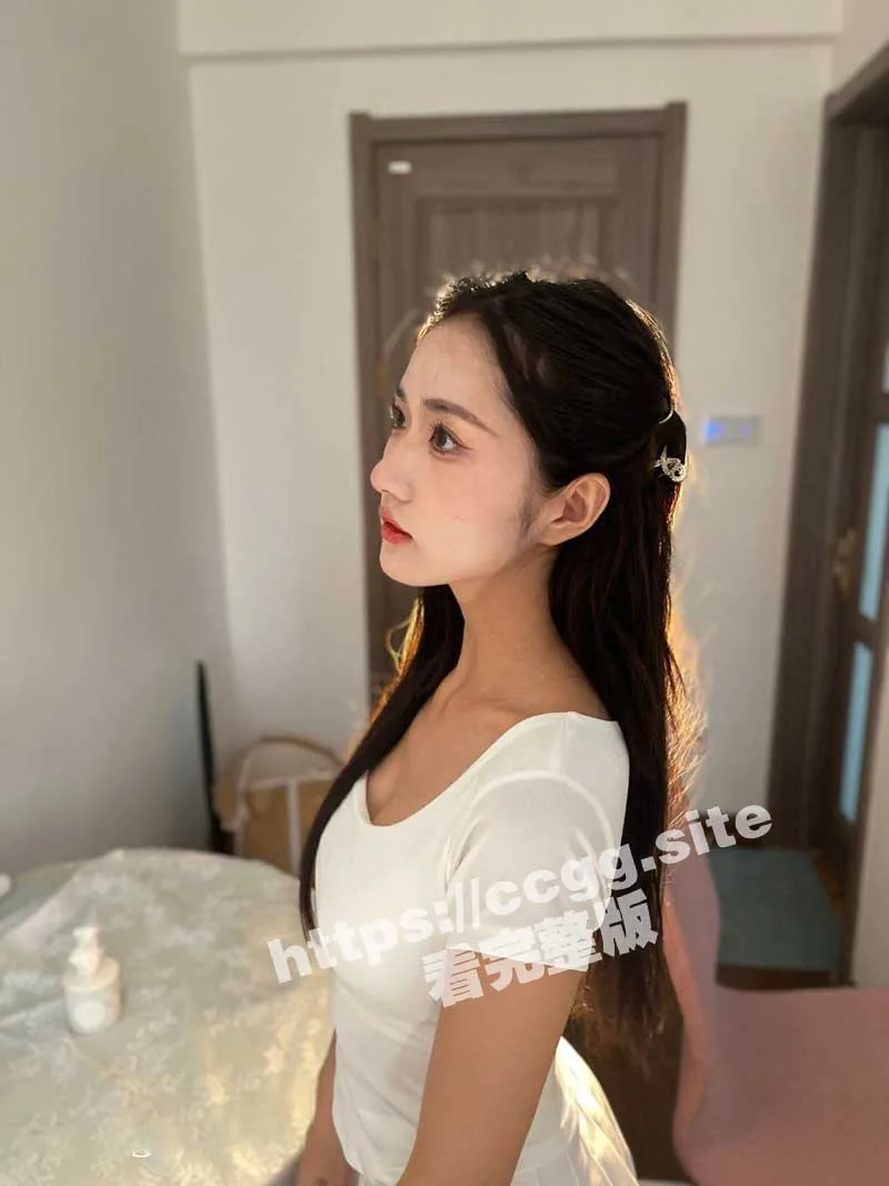 抖音网红 焕儿 火爆全网 被金主爸爸爆肏内射 完美露脸 1小时17分最全版本！
