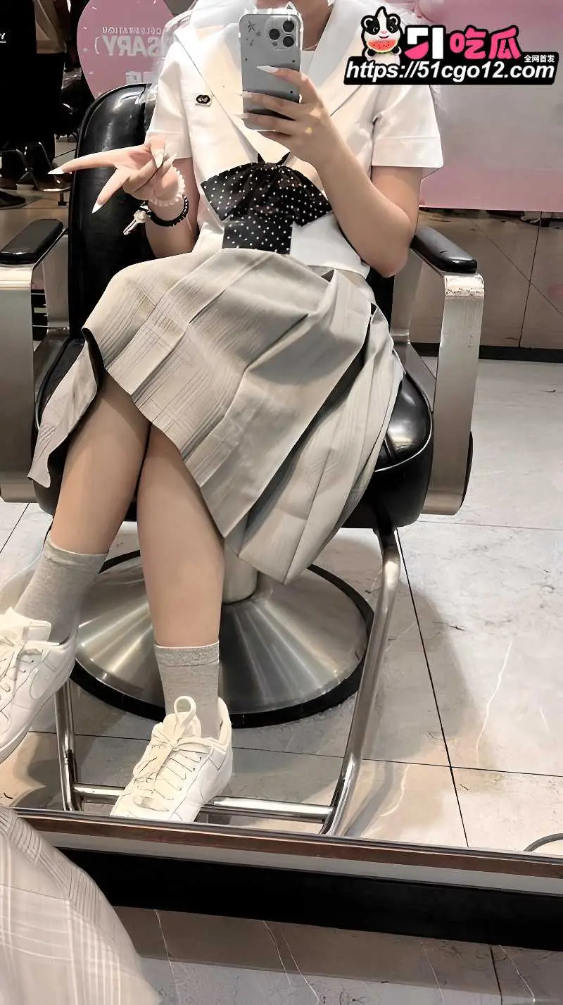 超淫学生妹绿茶成性为圈钱被金主包养调教 蜜穴菊花双洞齐开 爆操打桩酮体颤抖不停