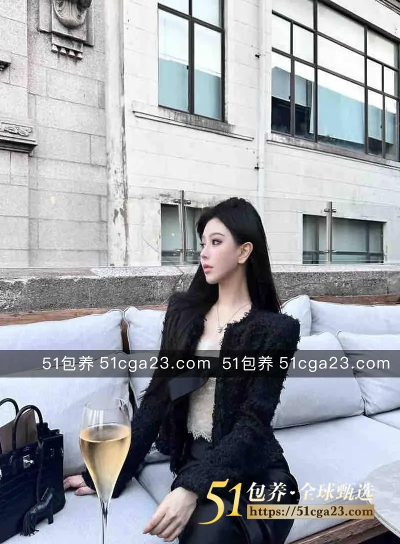 51包养 高端外围 | W2FZ062702 福州可纯可御妹妹 服务好性格好温柔 皮肤雪白 颜值抗打 质量保真 假一罚十