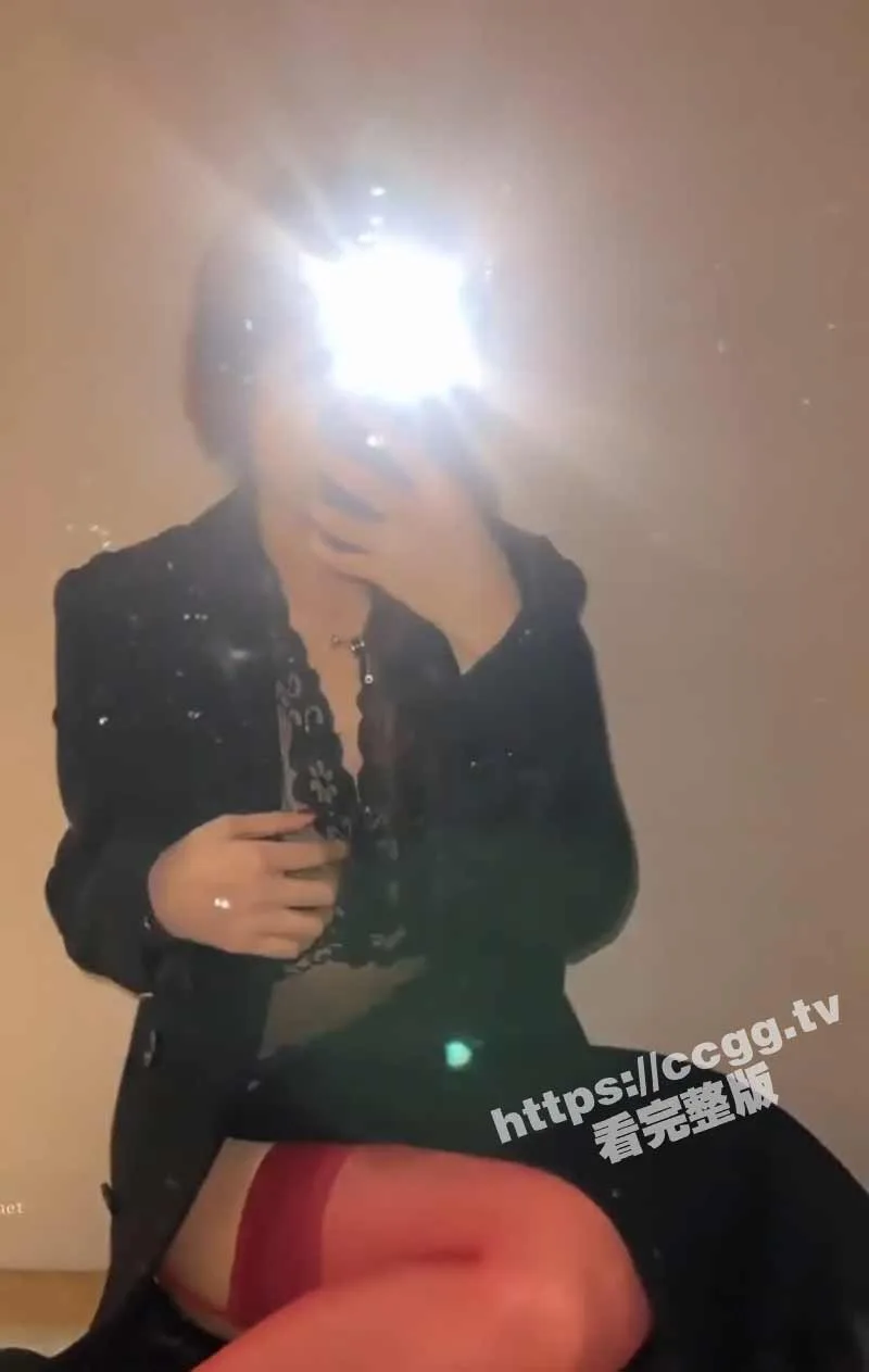 抖音网红【Liuyue】大尺度私拍和男朋友啪啪性爱视频流出身材超美