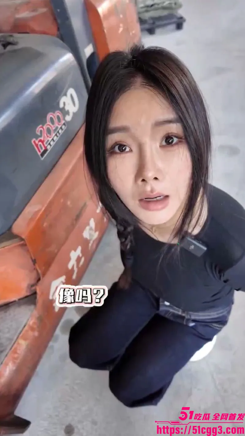 东南亚最后的深情大嫂风潮 越南劫囚女成网红 国内小仙女掀起模仿潮起 瓜友们看谁演得最像呢?