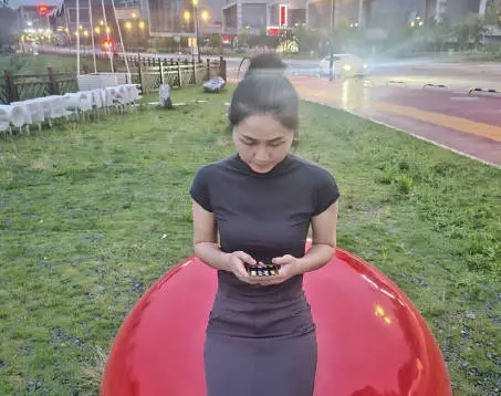 法院人妻开通菊花戴着肛塞操-虎大帅
