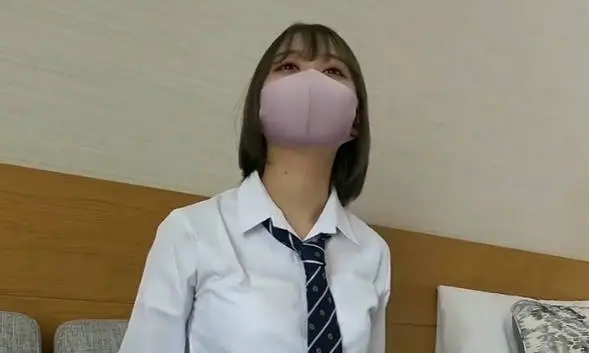 FC2PPV-2806478月起在演艺界出道的美爆乳由美酱公开了其J3年级时不应流出于世的中出SEX影像的限定作品爆乳由美酱