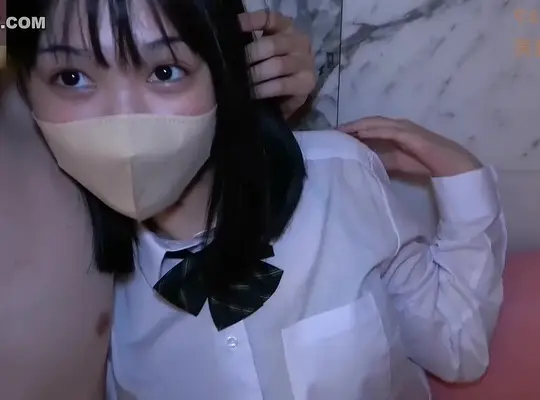 FC2PPV-3942165纯真高中生被撩狂插高潮不止