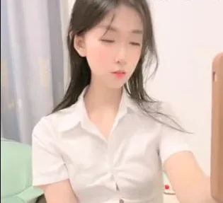 极品尤物颜值女神衬衣短裙很燥热收费房道具自慰手指扣入到底假屌骑乘位大白美臀套弄
