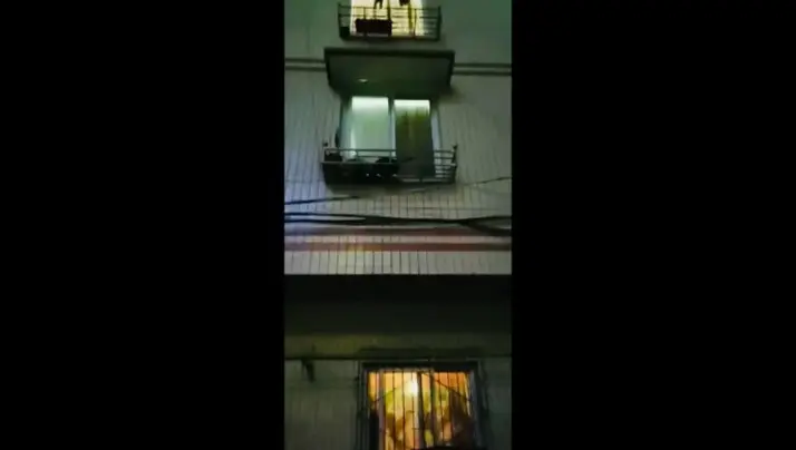 网曝-@20208928161 用户上传:叫那么大声外面都听