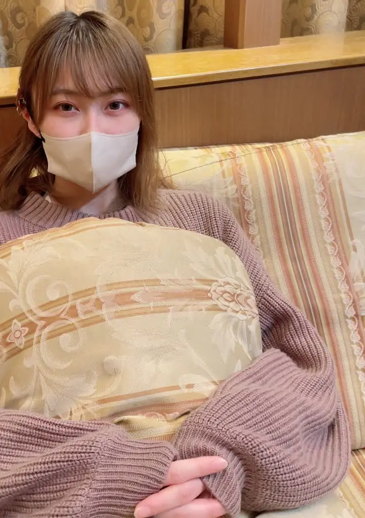FC2-3249745 田舎の女の子と会ってきました!やっぱり可愛い、超敏感体質、4回ガチイキでブルマ履かせちゃいました、温泉でフェラチオ、中出しです。-CD4