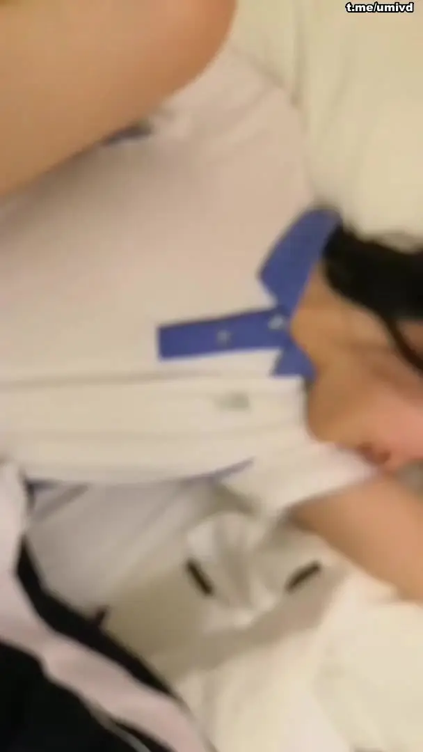 【网曝门事件】河南实验高中眼镜学妹大尺度性爱私拍流出_穿校服开房啪啪饥渴骑乘老司机潜质_深圳校服篇_高清720P版 new