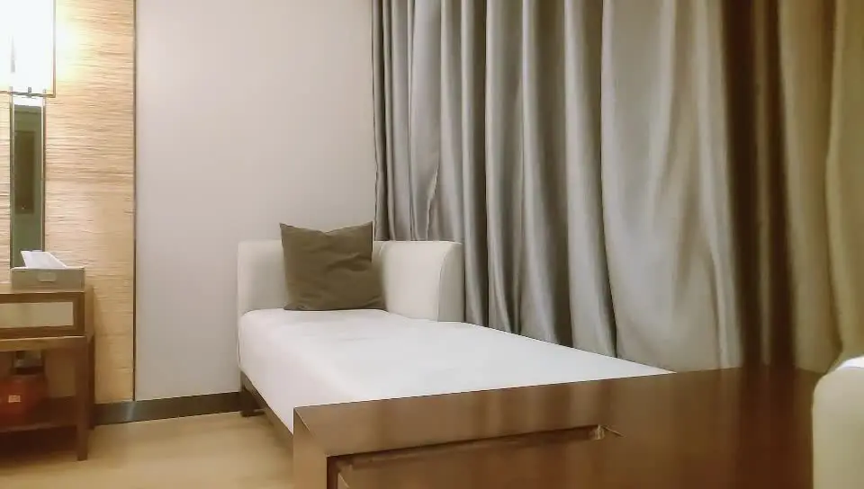 小 東 丶 小 東 原 千 人 斬 , 深 夜 頂 級 甜 美 短 發 美 女 , 跪 地 深 喉 站 立 後 入 , 就 在 鏡 頭 前 口 爆